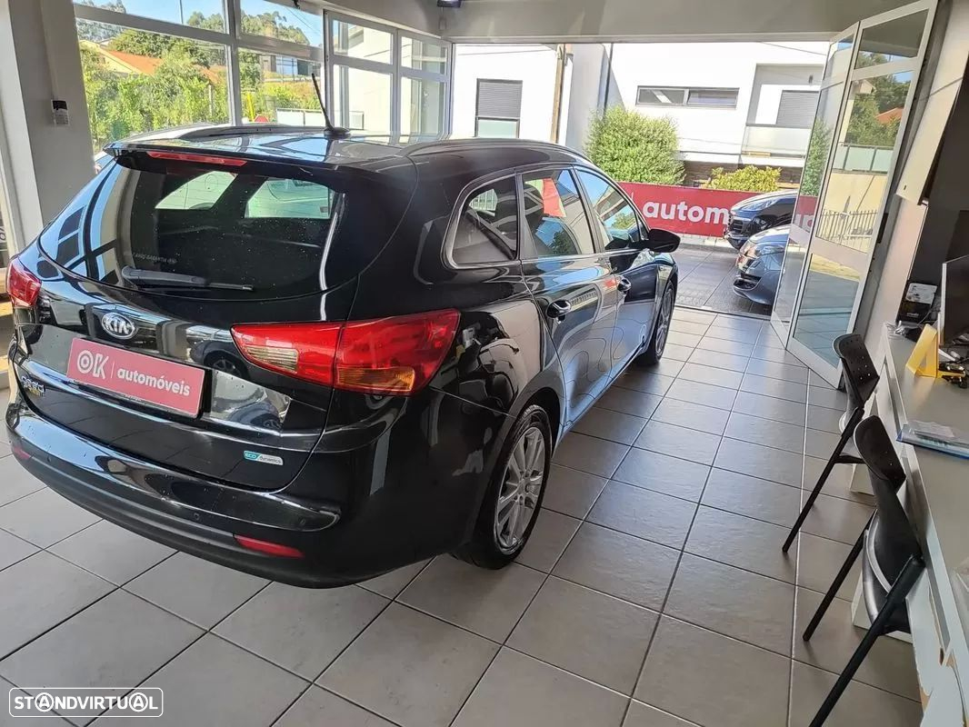 Kia Ceed SW 1.4 CRDi Nav Line - 10