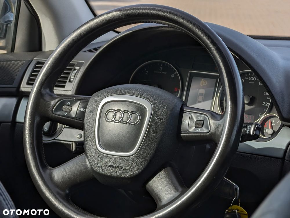 Audi A4 Avant 3.0 TDI quattro - 28