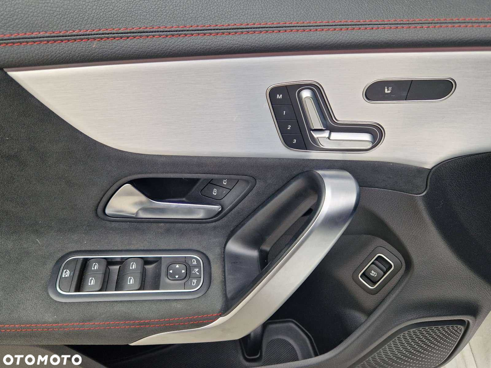 Mercedes-Benz CLA 200 d 8G-DCT - 11