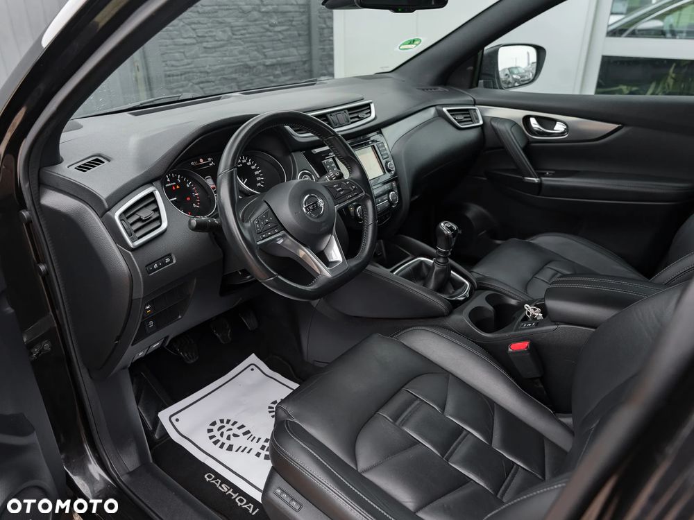 Nissan Qashqai 1.6 DIG-T TEKNA+ - 16