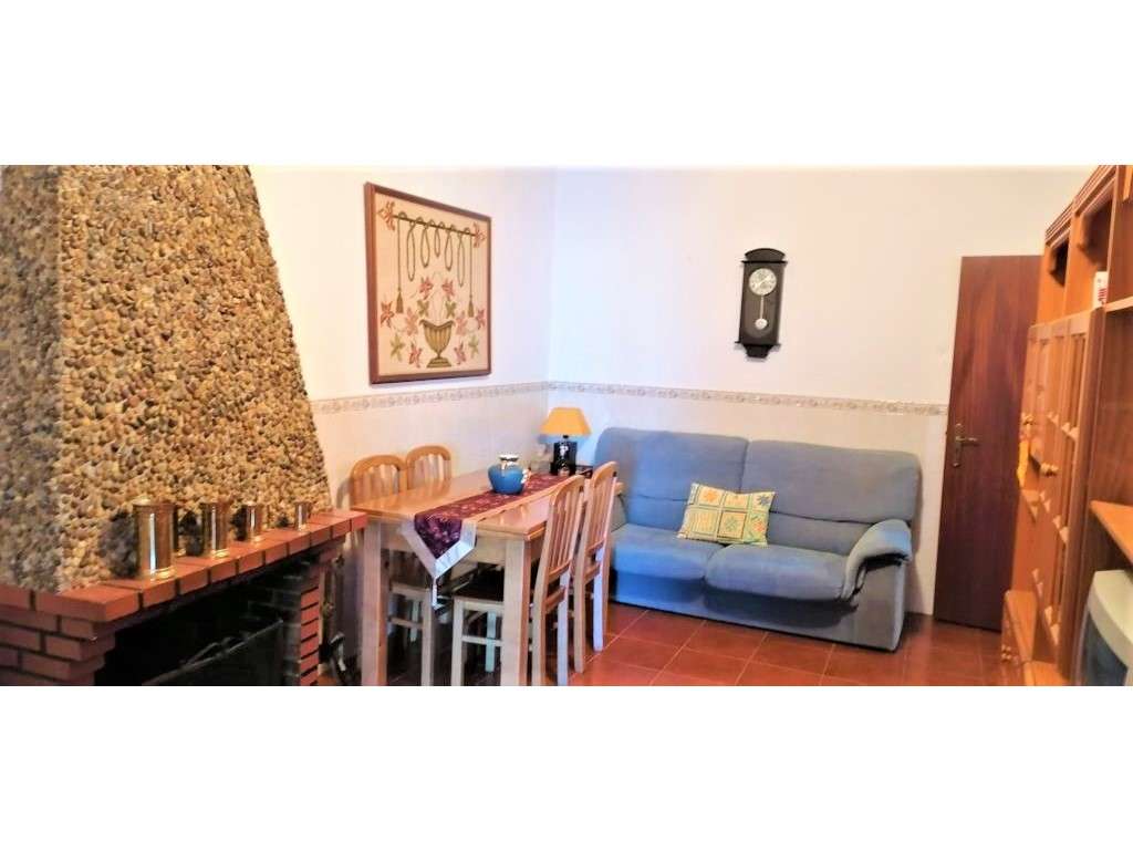 Moradia T6 com Quintal de 200 m2 - Grande imagem: 3/37