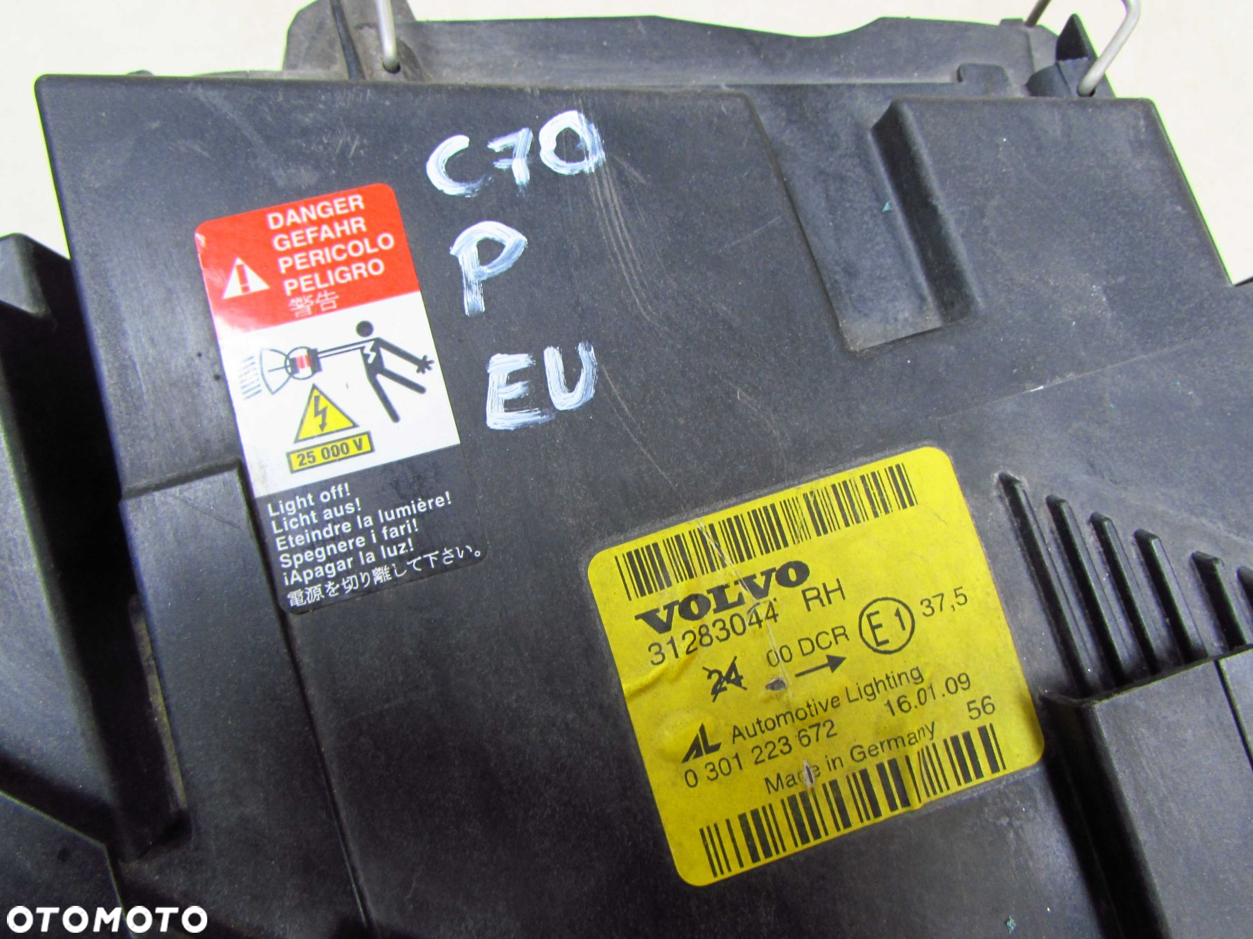 VOLVO C70 II 06-10 LAMPA REFLEKTOR PRZOD PRAWA 31283044 XENON EU / UK - 10