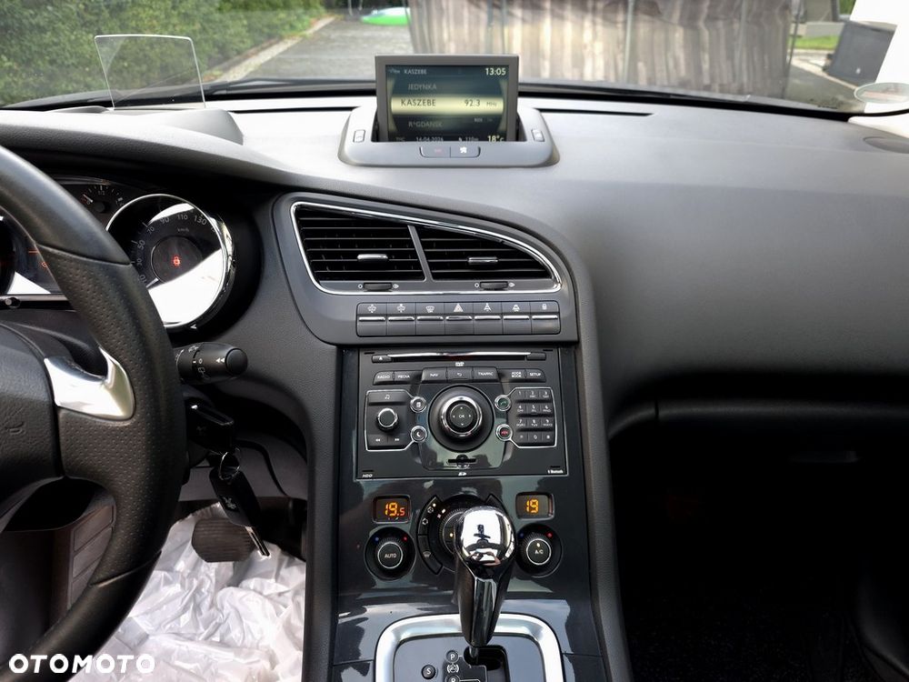Peugeot 5008 - 15
