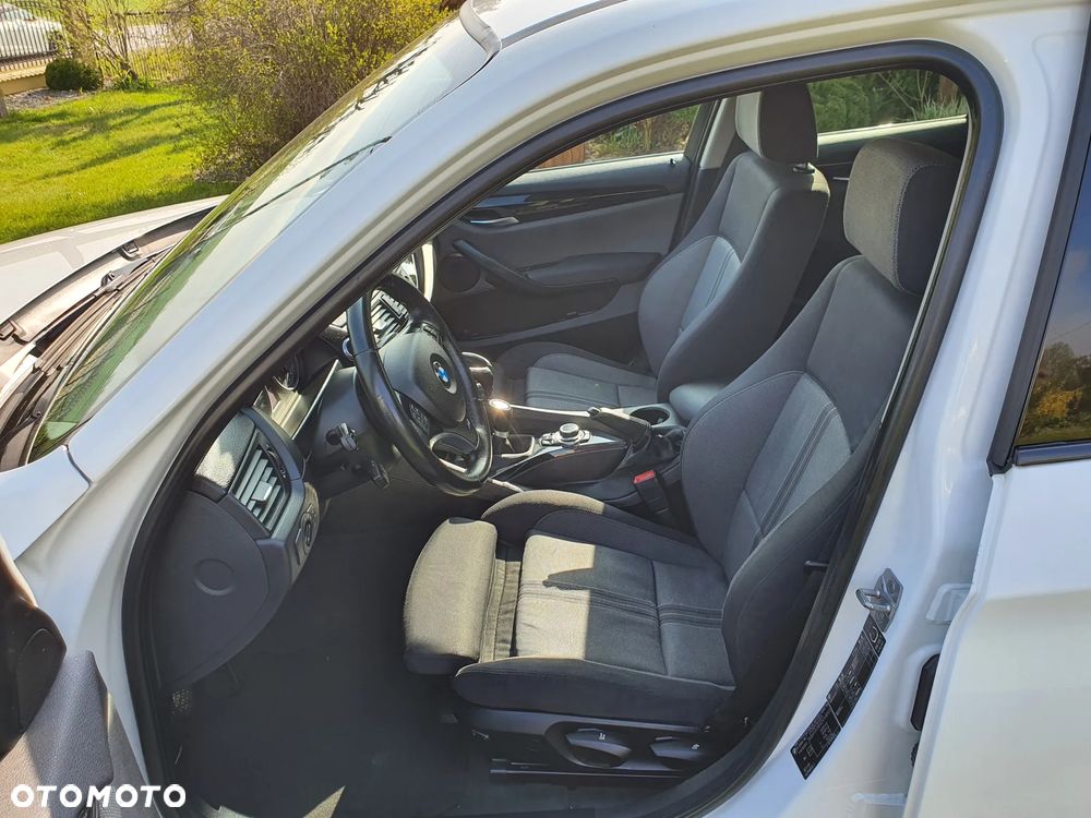 BMW X1 sDrive18d xLine - 18