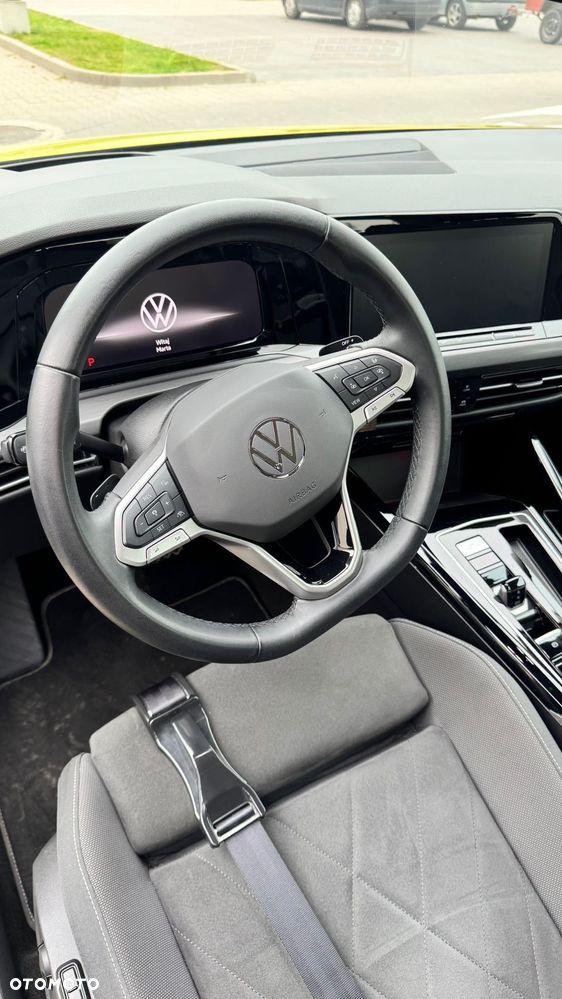 Volkswagen Golf - 11