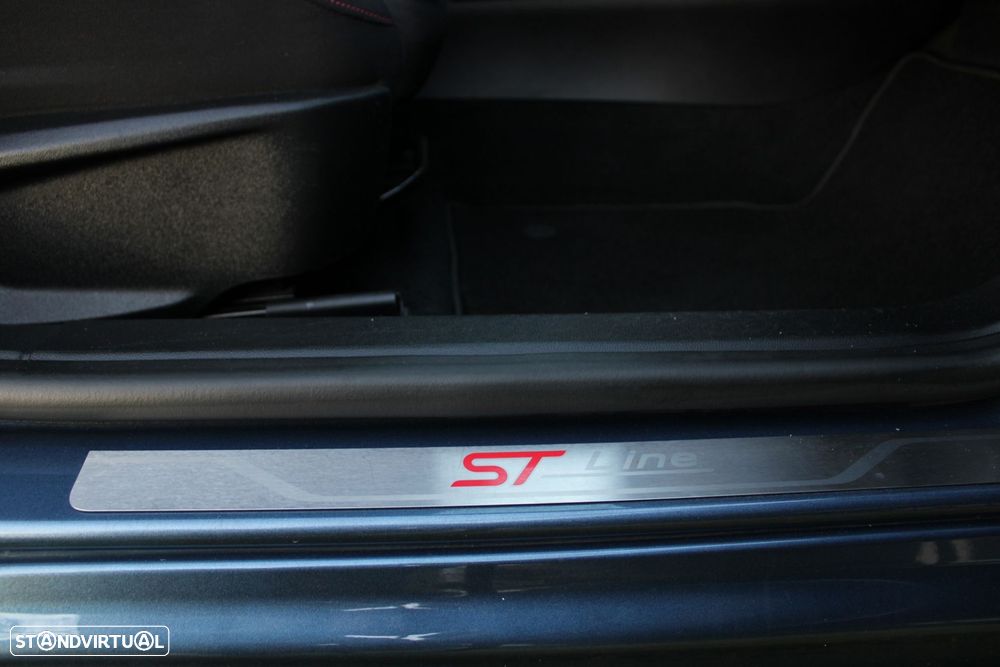 Ford Focus SW 1.5 TDCi EcoBlue ST-Line - 29