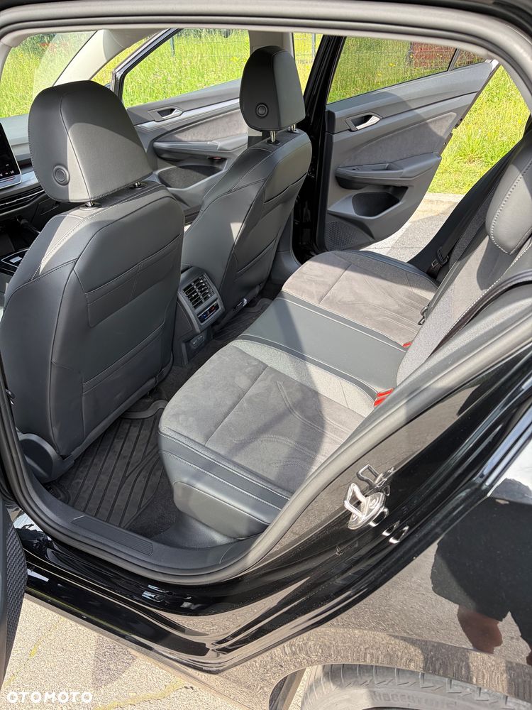 Volkswagen Golf 1.5 eTSI mHEV Style DSG - 16