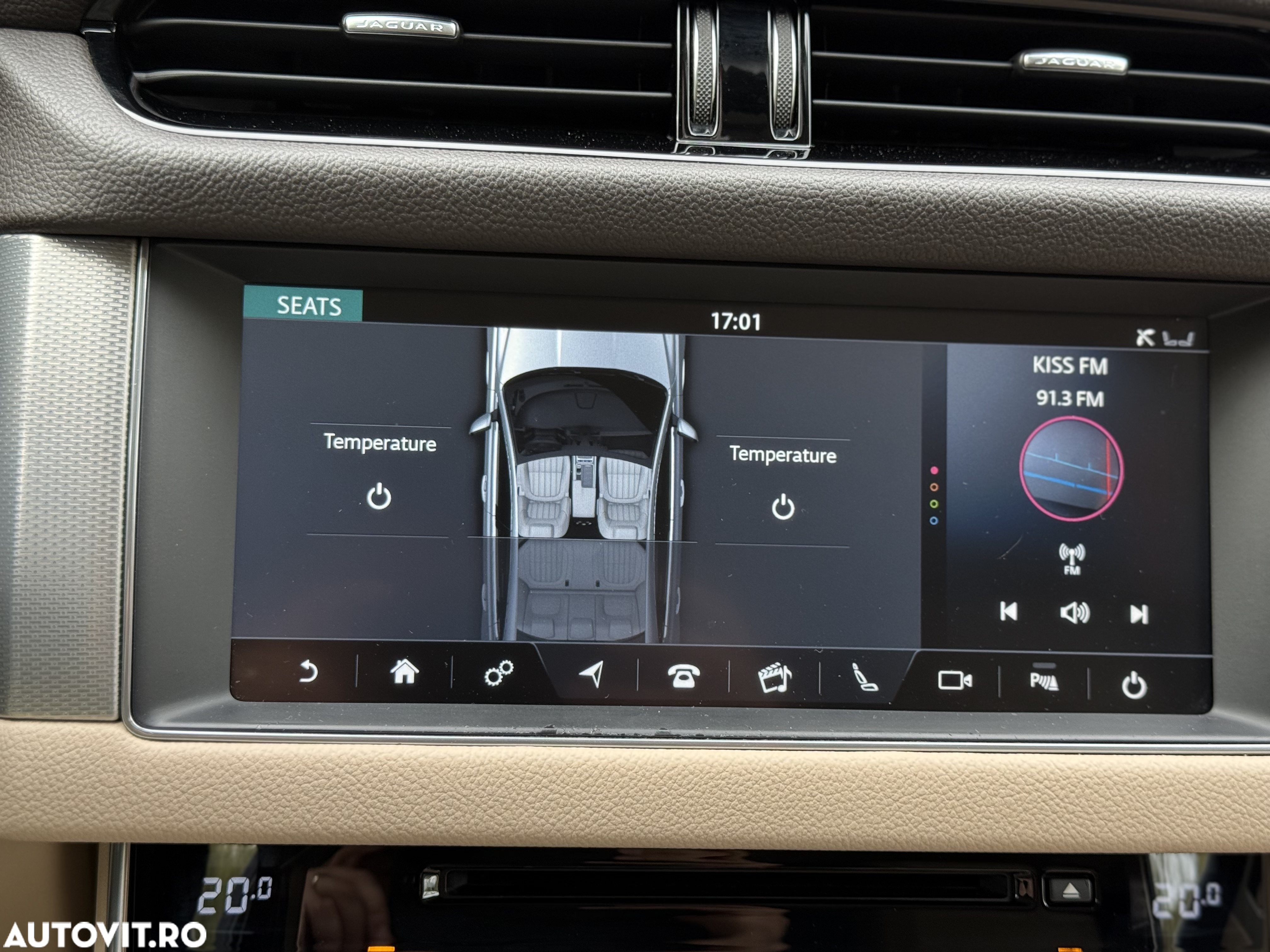 Jaguar XF 20d RWD Portfolio - 17