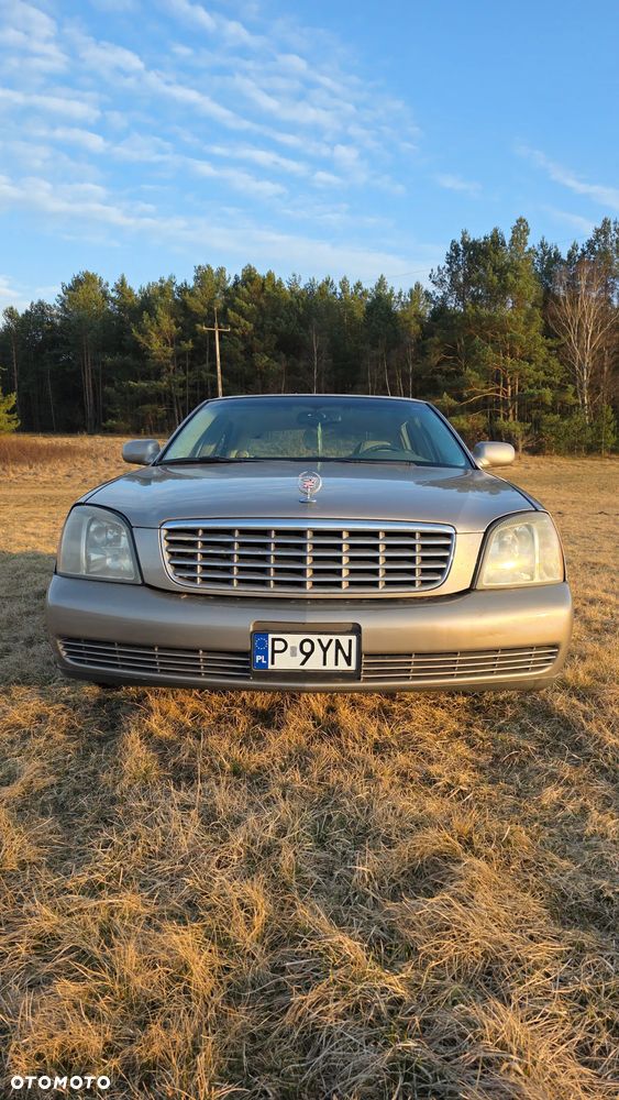 Cadillac Deville - 12