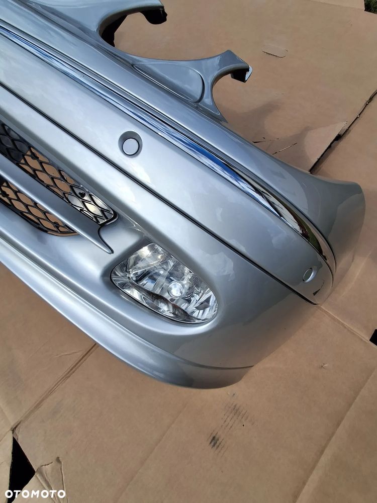 Zderzak przedni Mercedes E klasa lak 744 PDC AVANTGARDE - 5