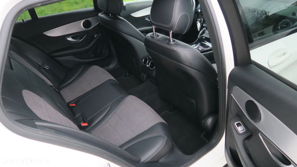 Mercedes-Benz Klasa C 200 7G-TRONIC Avantgarde - 13
