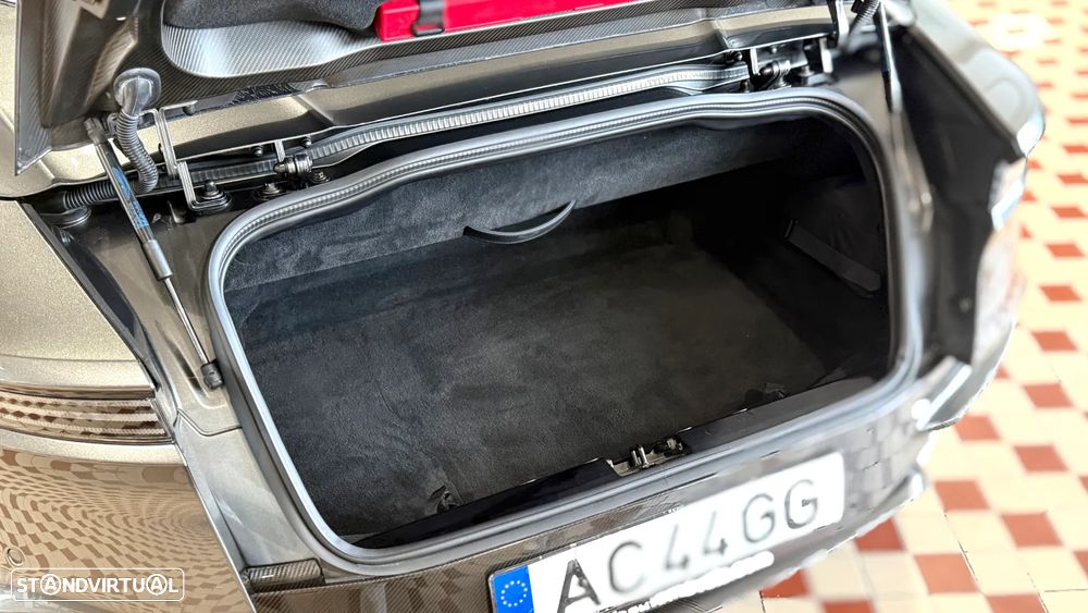 Aston Martin DBS Volante Superleggera - 49