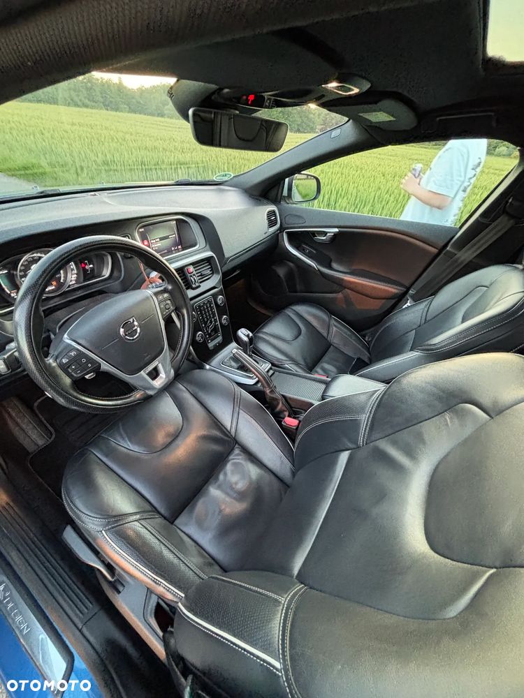 Volvo V40 D3 Drive-E R-Design Kinetic - 19