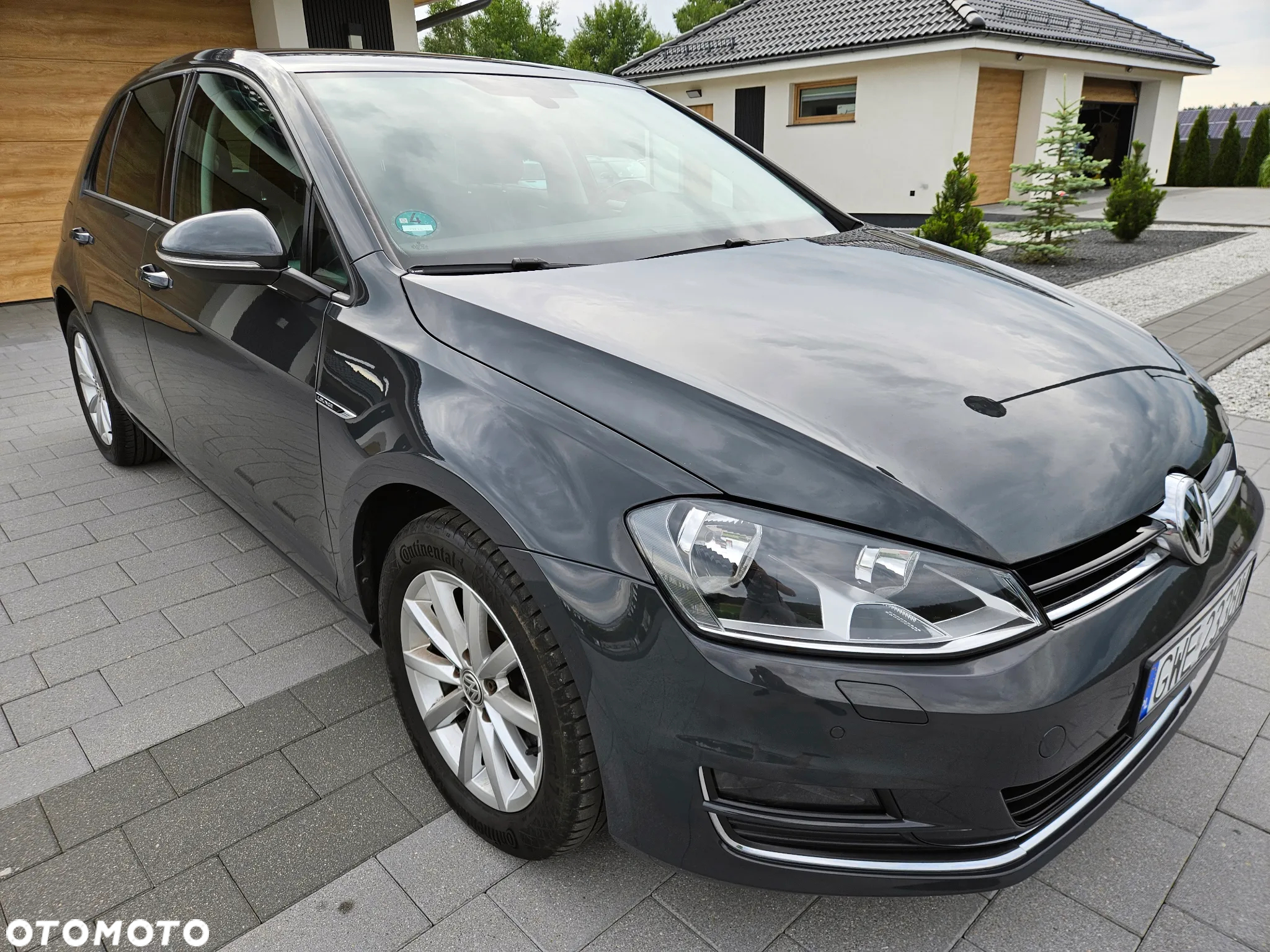 Volkswagen Golf 1.2 TSI BlueMotion Technology Lounge - 2