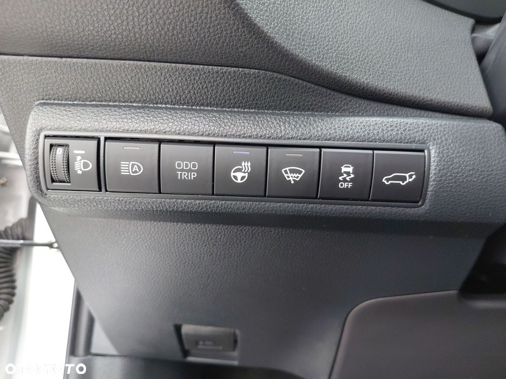 Toyota Corolla - 21