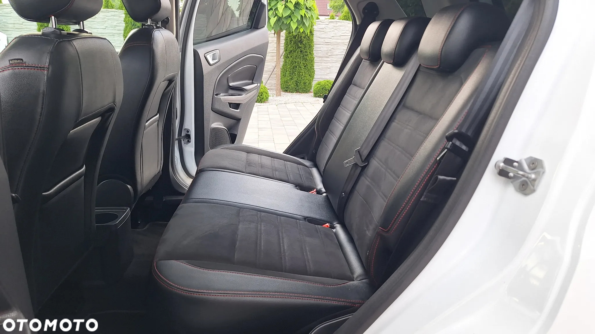 Ford EcoSport 1.0 EcoBoost ST-LINE - 25