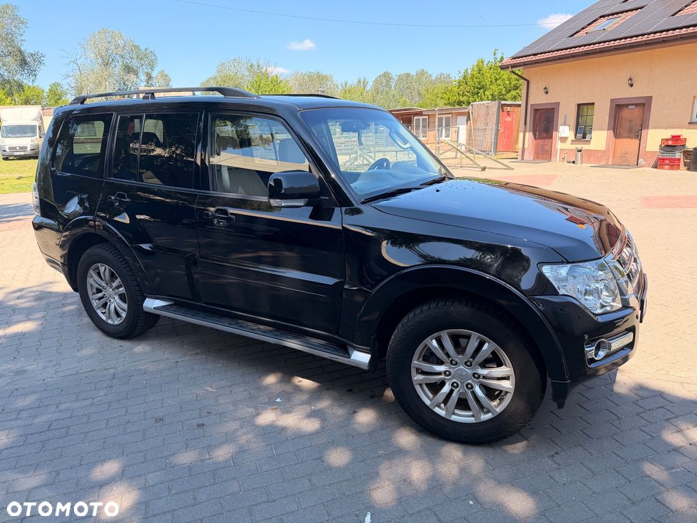 Mitsubishi Pajero 3.2 DID Instyle EU6 - 6