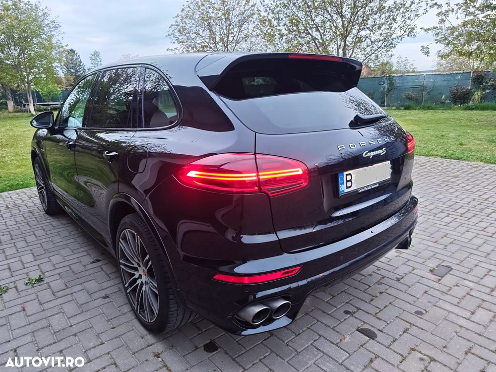 Porsche Cayenne S E-Hybrid Platinum Edition - 12