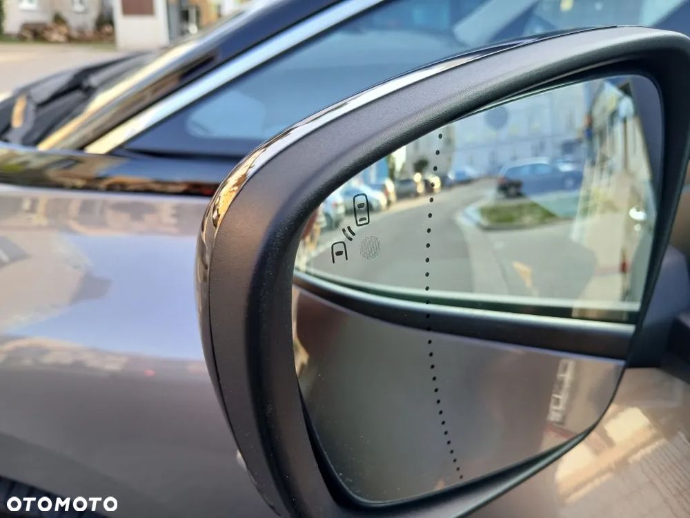 Renault Scenic BLUE dCi 120 EDC BOSE EDITION - 10