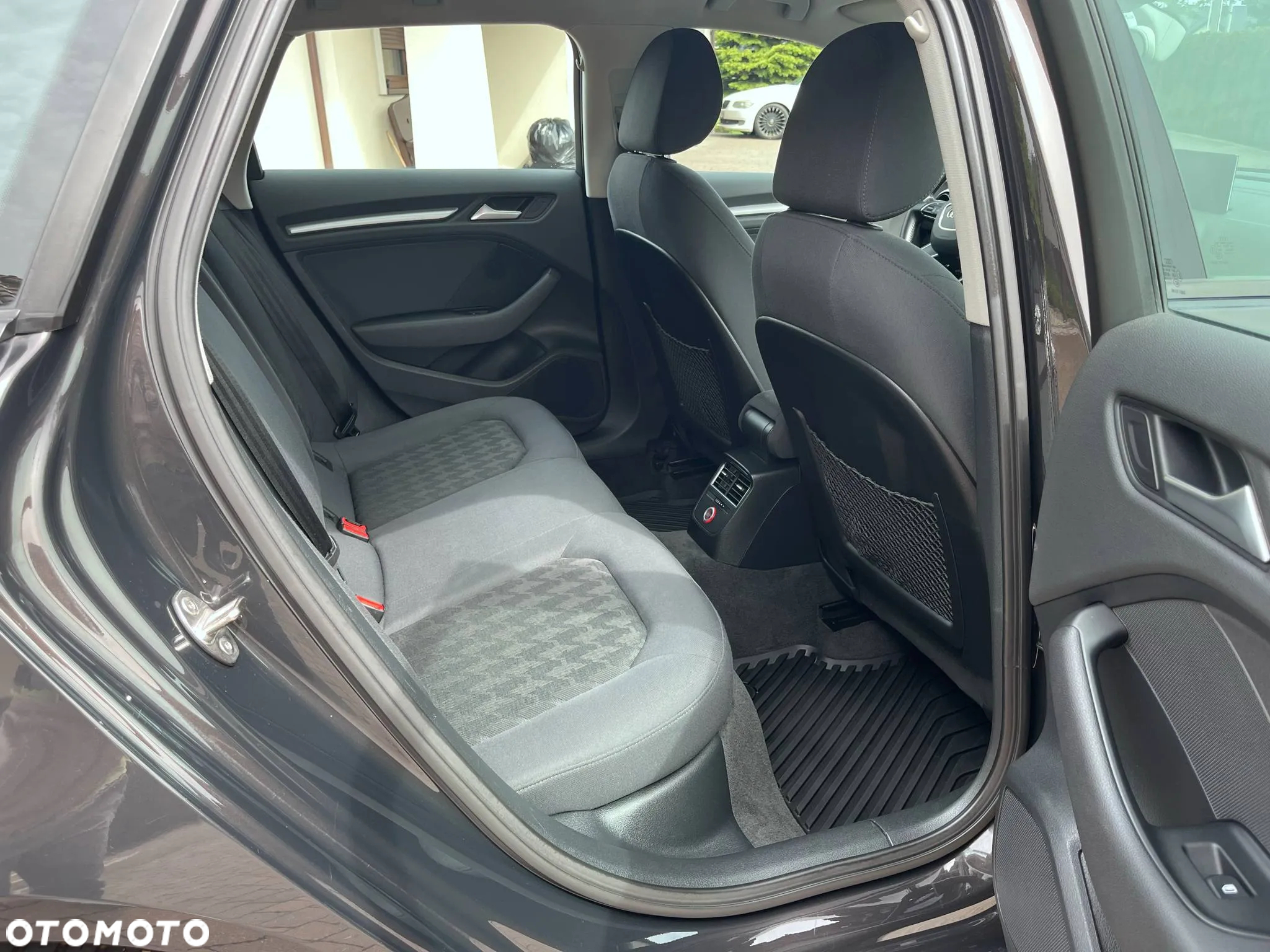 Audi A3 1.6 TDI Attraction S tronic - 18