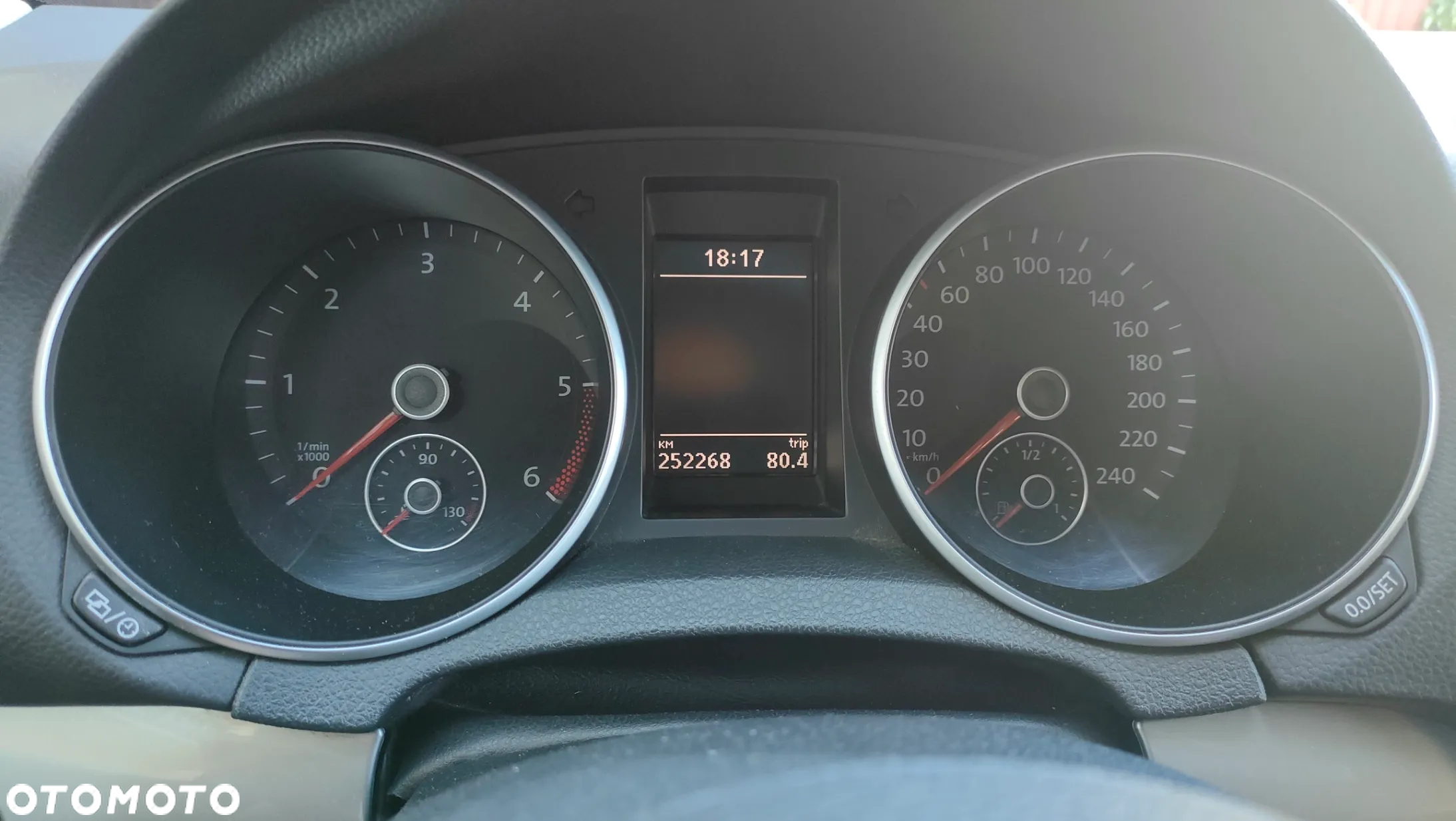 Volkswagen Golf VI 1.6 TDI BlueMot Trendline - 8
