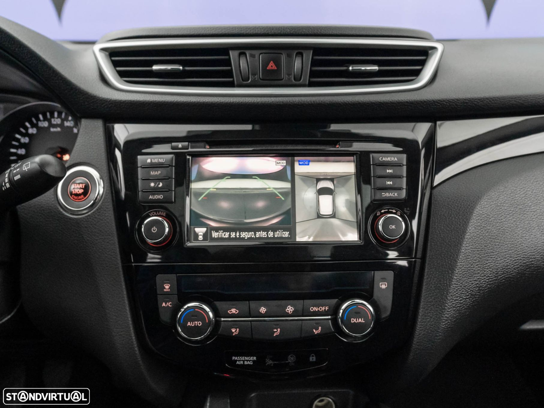 Nissan Qashqai 1.3 DIG-T N-Connecta - 36