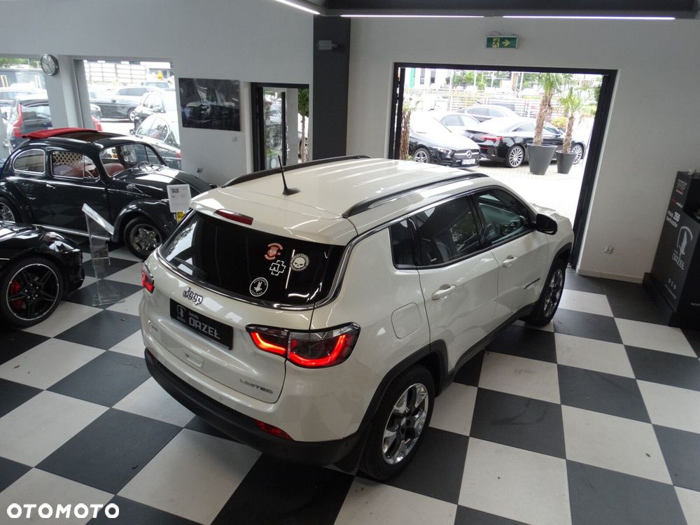 Jeep Compass - 8