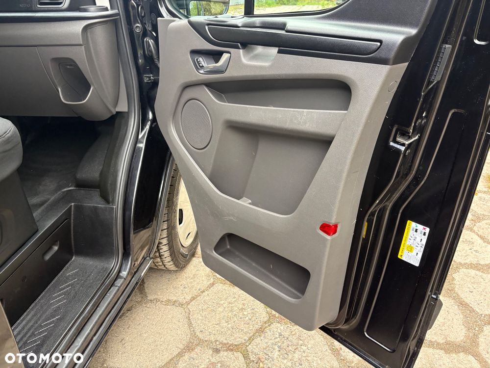 Ford Transit Custom 290 L2H1 Limited - 25