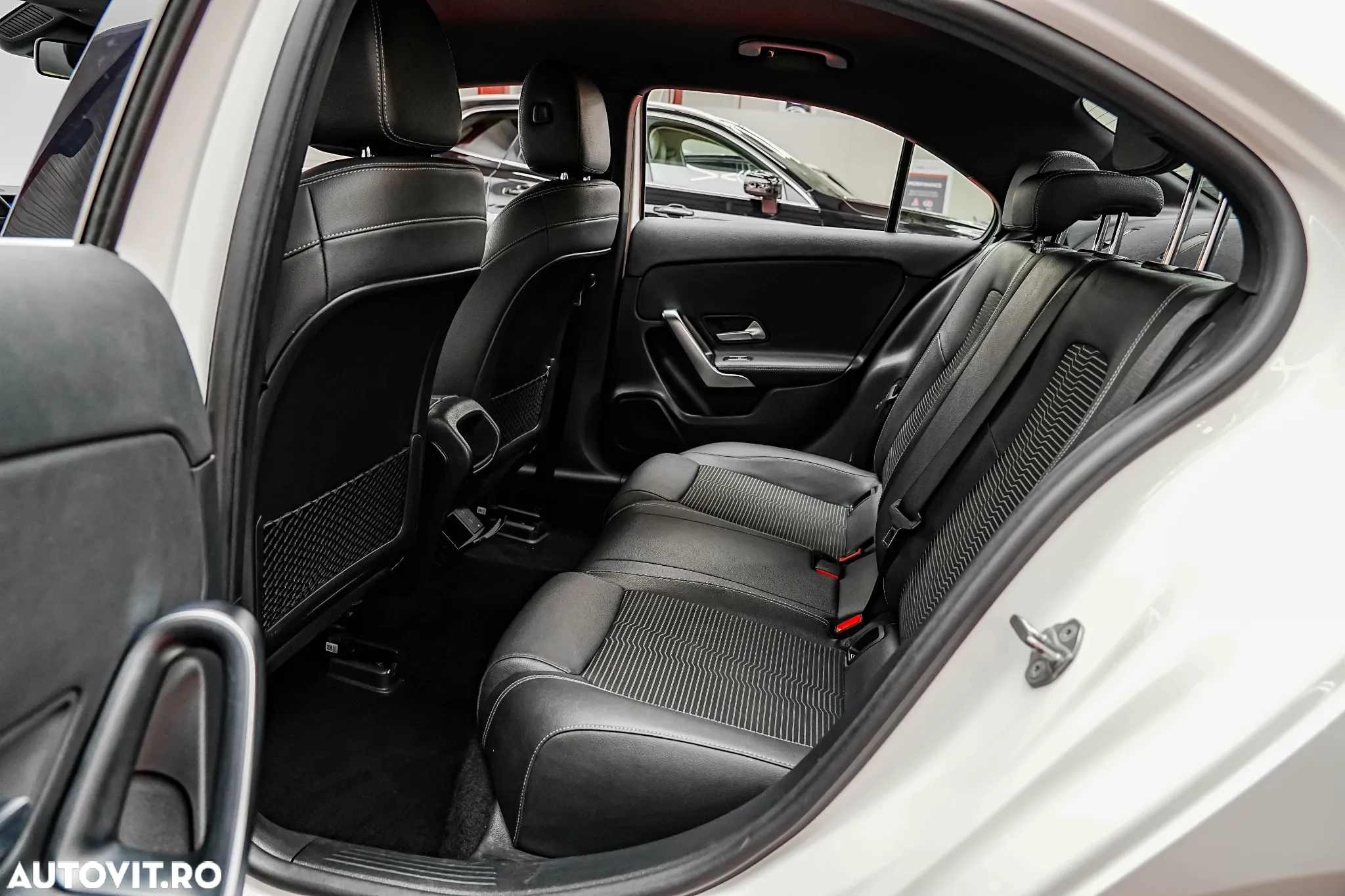 Mercedes-Benz A 180 d 7G-DCT AMG Line - 6