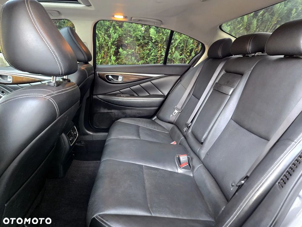 Infiniti Q50 AWD - 9