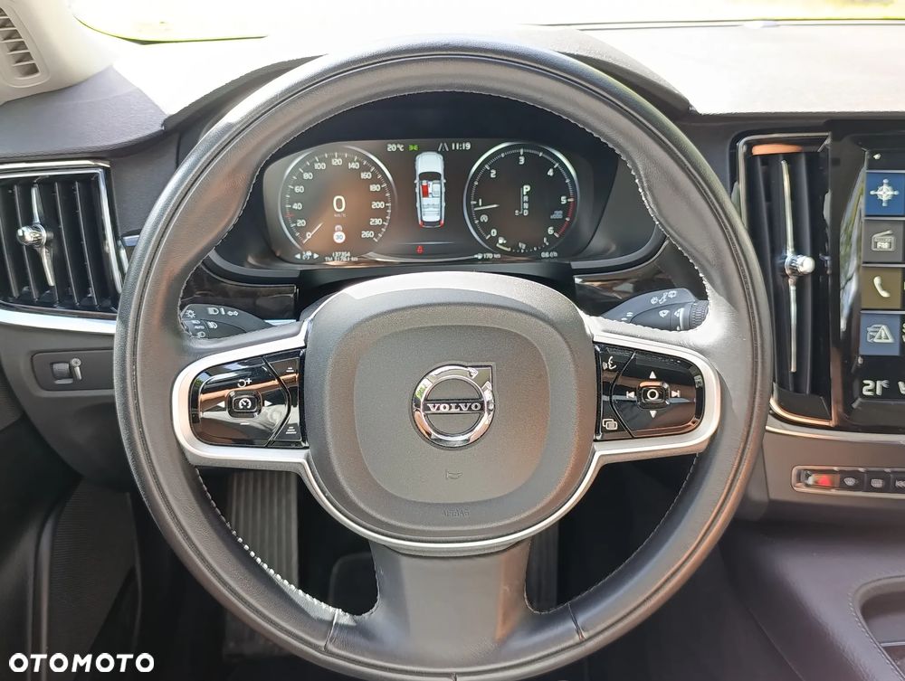 Volvo V90 D4 Momentum - 13