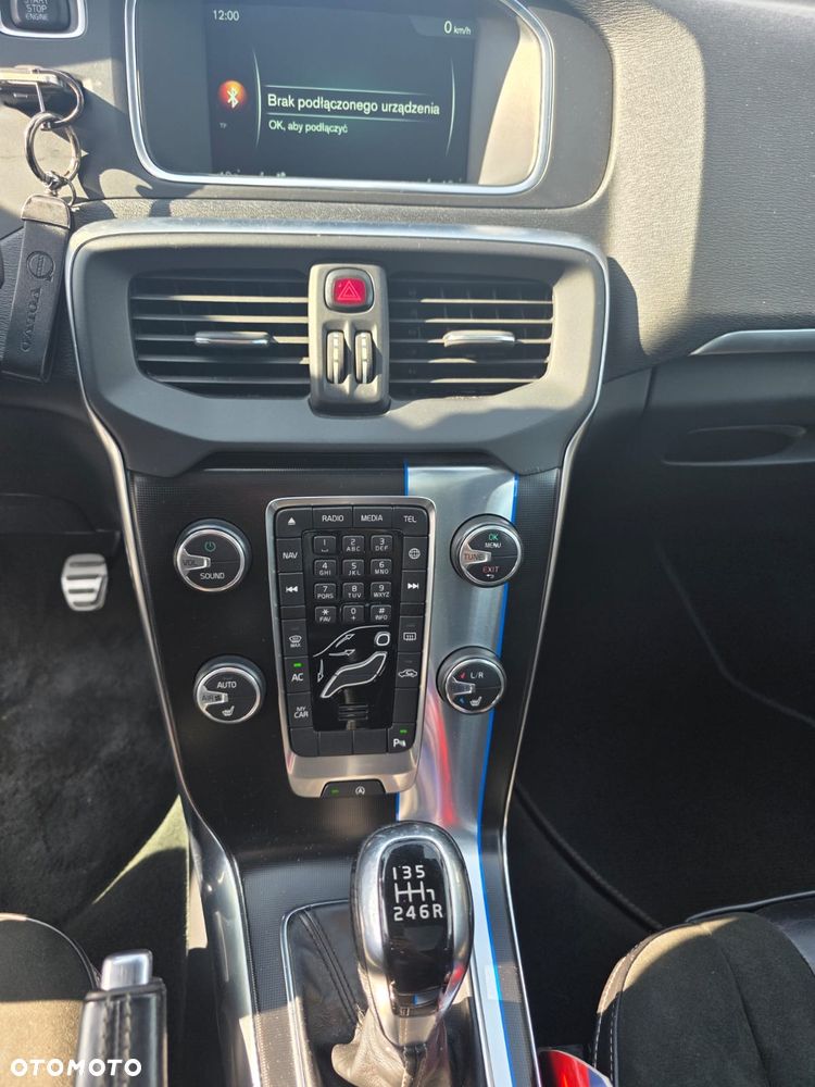 Volvo V40 - 21
