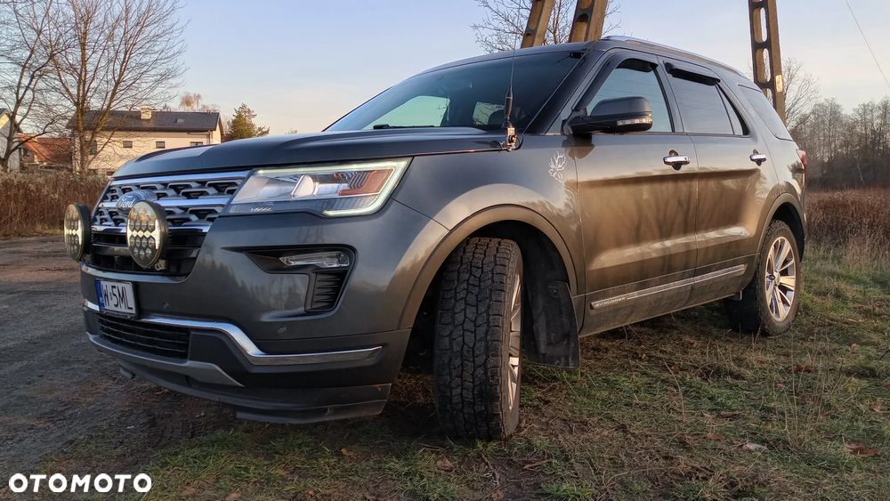 Ford Explorer - 3