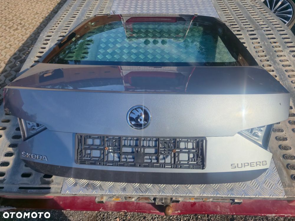 SKODA SUPERB III HB SEDAN KLAPA BAGAŻNIKA