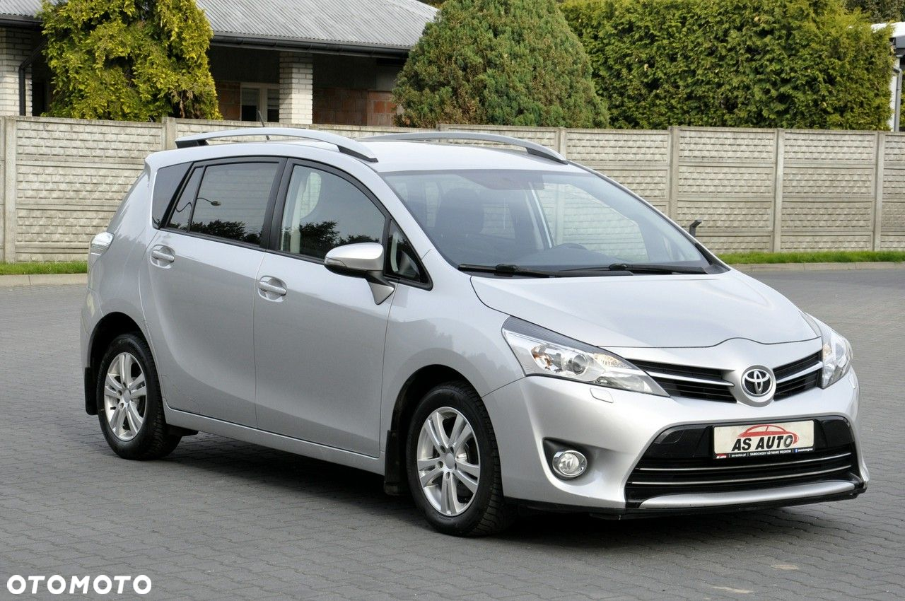 Toyota Verso 2.0 D-4D Premium 7os - 25