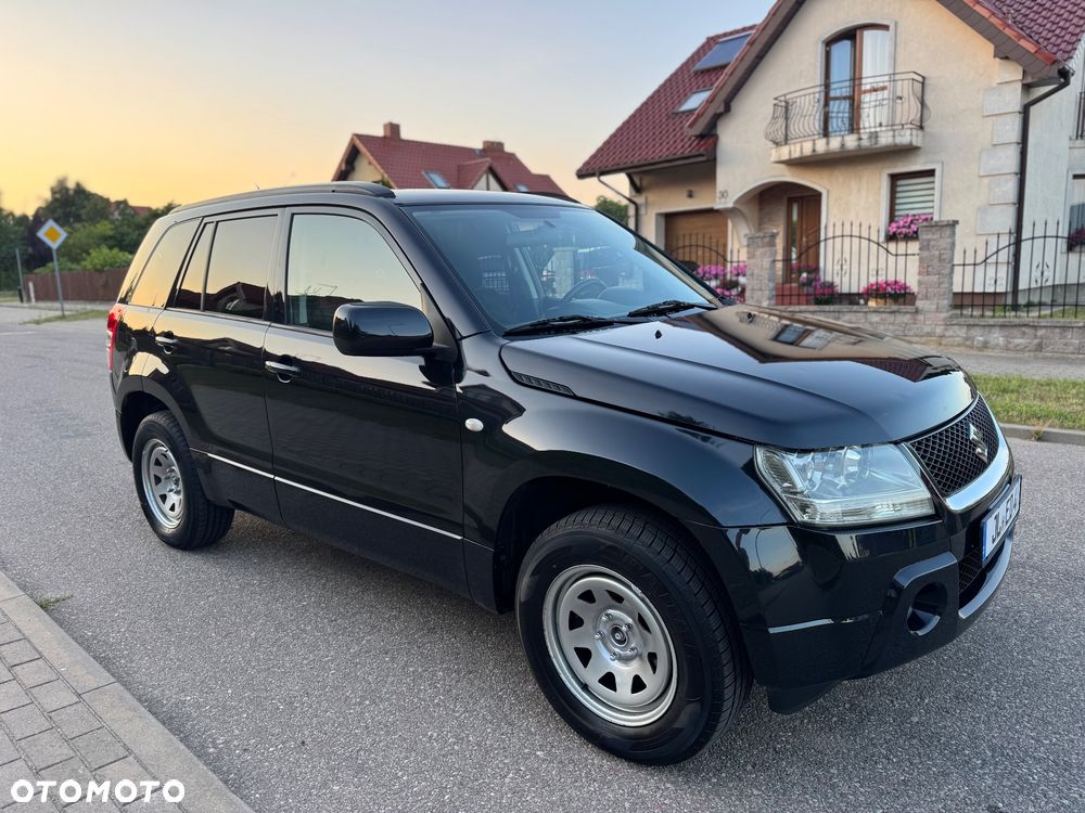 Suzuki Grand Vitara 2.0 Comfort Family - 4