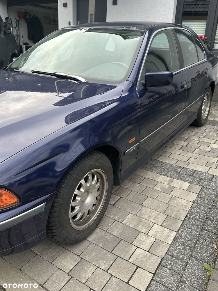 BMW Seria 5 - 8