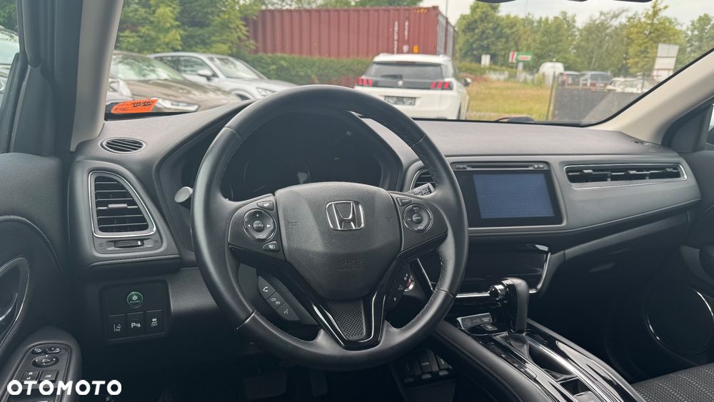 Honda HR-V 1.5 i-VTEC CVT Executive - 27