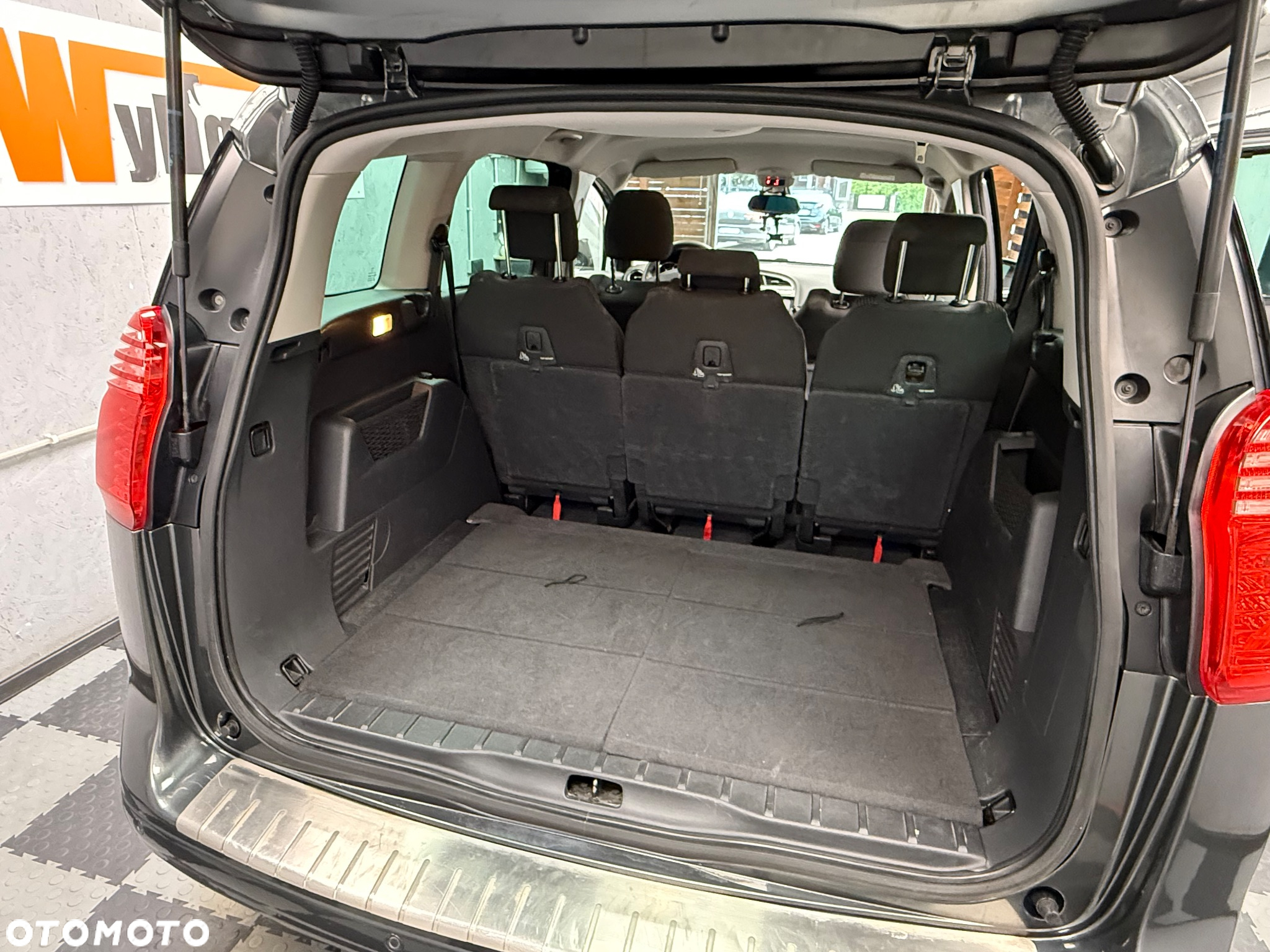 Peugeot 5008 - 11