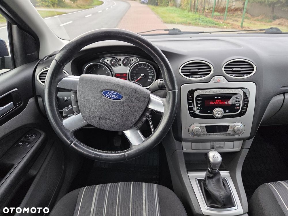Ford Focus - 13