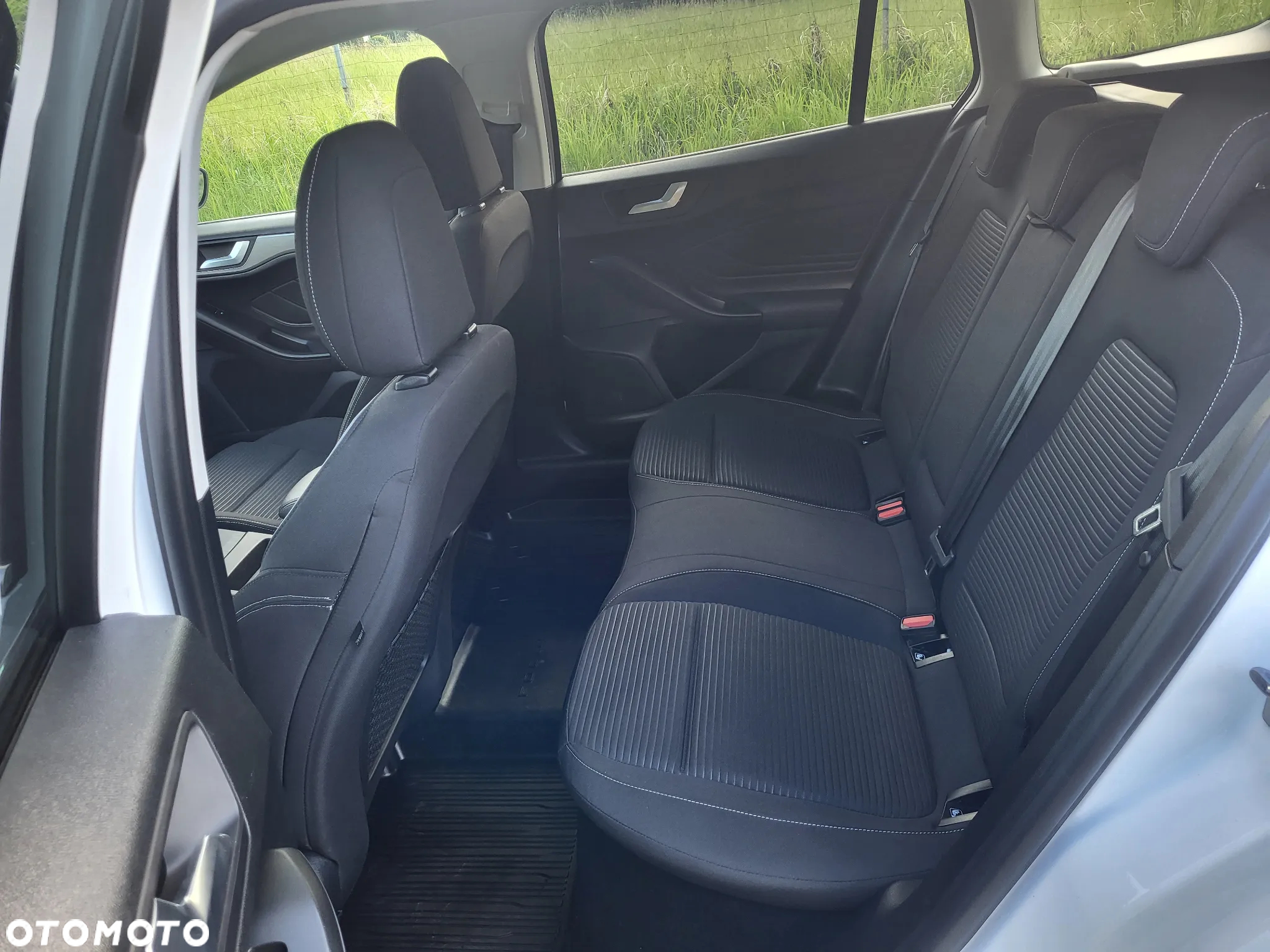 Ford Focus 2.0 EcoBlue Titanium - 14