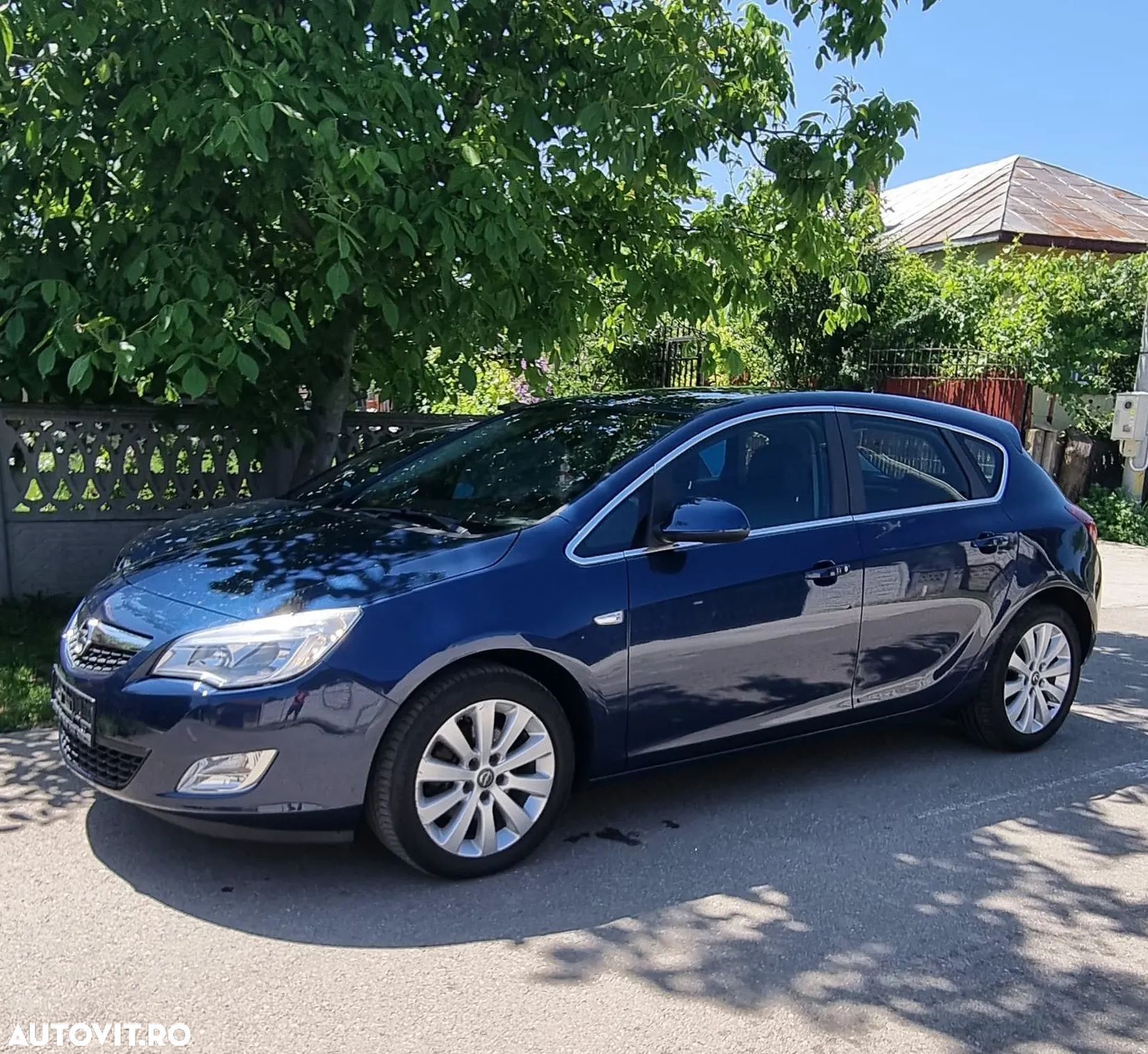 Opel Astra 1.7 CDTI Enjoy - 1