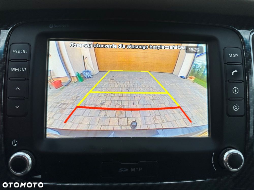 Kia Carens 1.7 CRDi L - 24