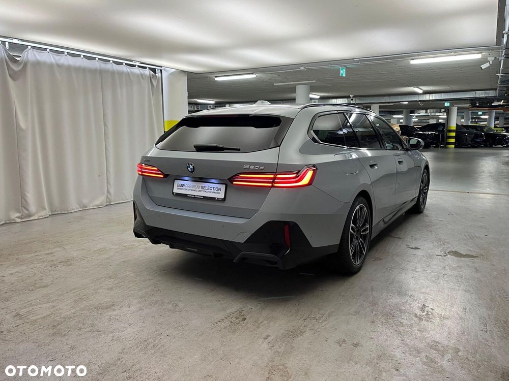 BMW Seria 5 520d xDrive mHEV M Sport - 13
