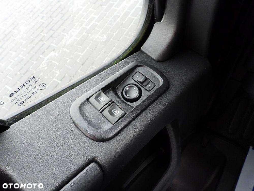 Renault MASTER PLANDEKA 10 PALET WEBASTO TEMPOMAT LEDY PNEUMATYKA KLIMATYZACJA  165KM - 33