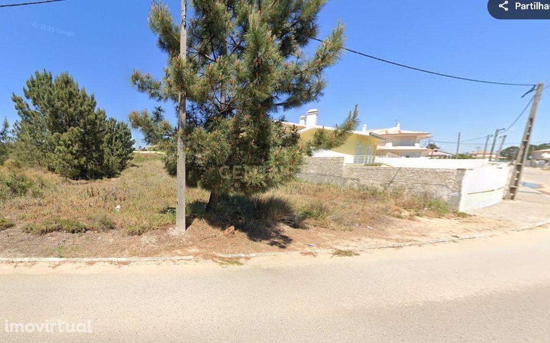 Terreno urbano para venda em Vila Alegre Fernão Ferro, Seixal, 1345m2 - Grande imagem: 2/5