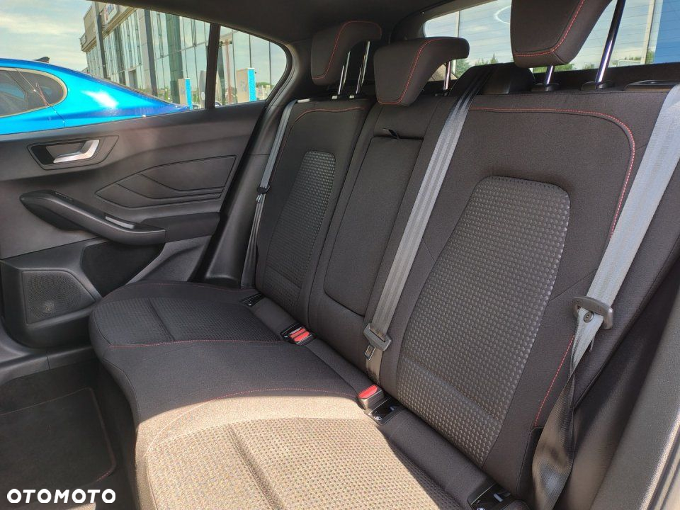 Ford Focus - 24