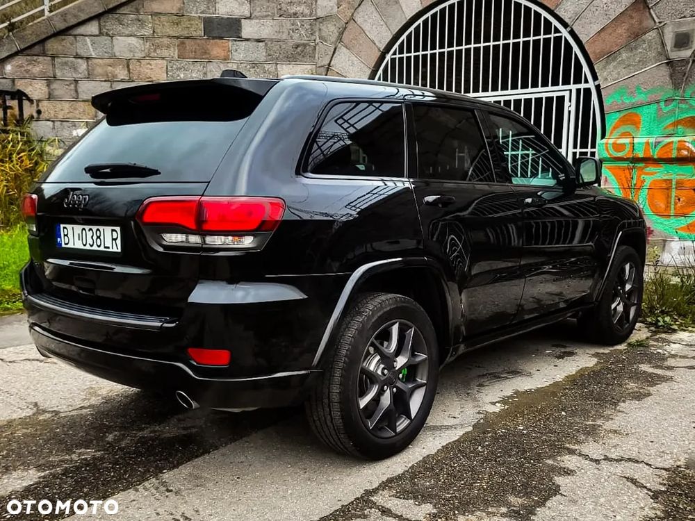 Jeep Grand Cherokee - 10