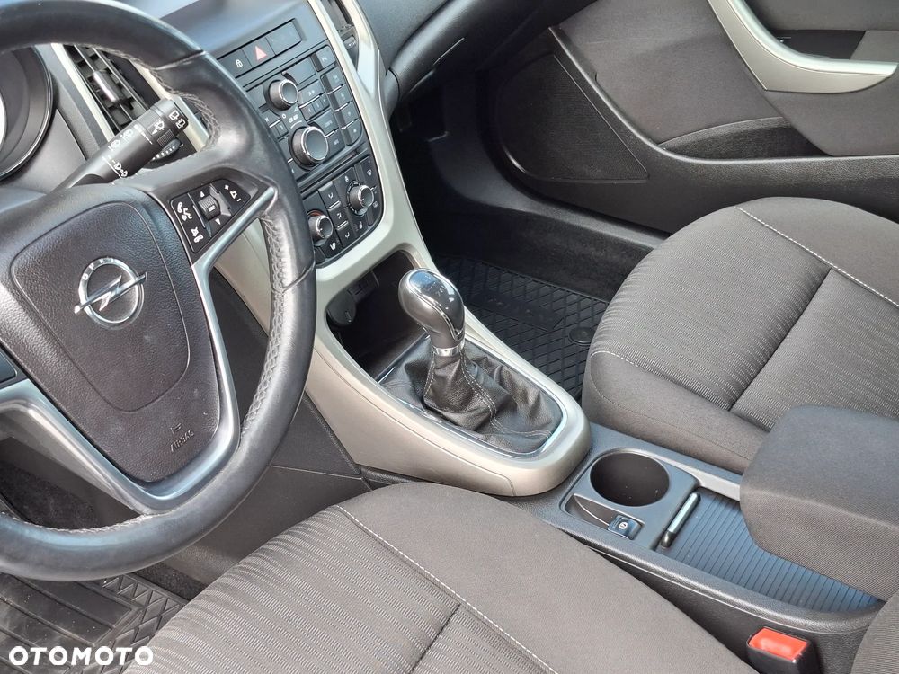Opel Astra 1.4 T Cosmo - 26