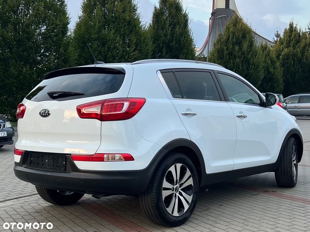 Kia Sportage 1.7 CRDI 2WD Dream-Team Edition - 4